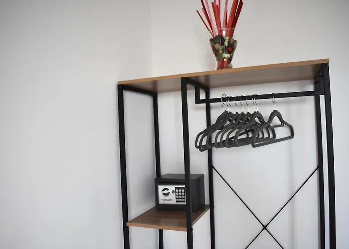 Bed & Breakfast Lume Art